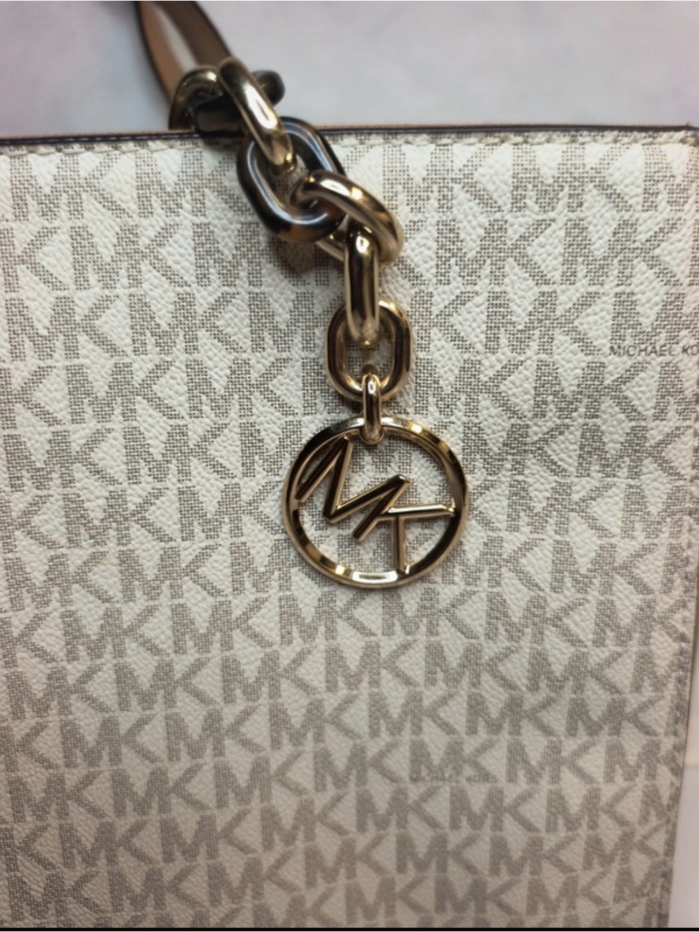 Michael Kors Ivory & Tan Tote with Red Rose Appliqué - Picture 6 of 16